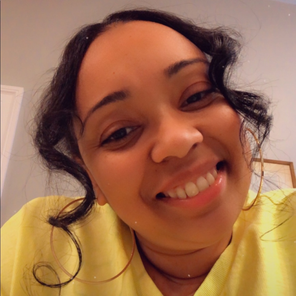 Meet your Posher, Kamica